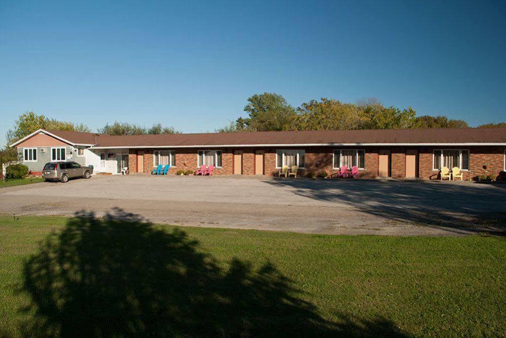 Wayside Motel Manitoulin Manitowaning Eksteriør bilde